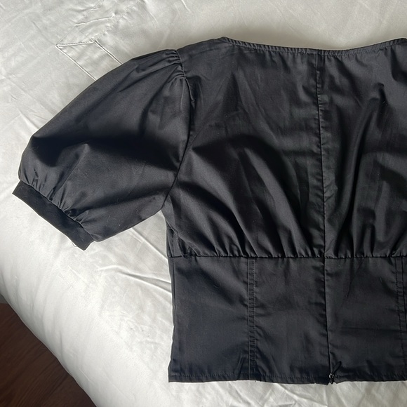 Black blouse - Picture 7 of 10